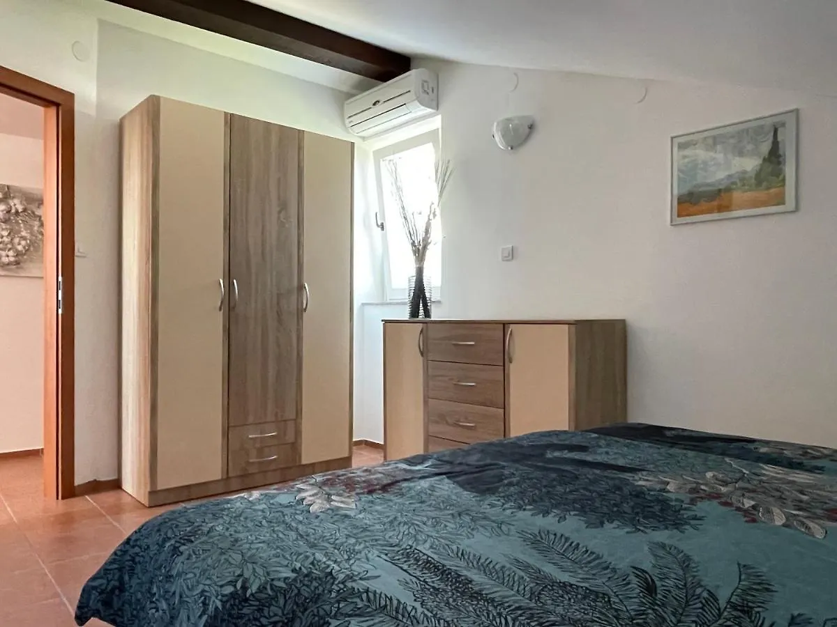 Apartment Lady Daniela Mit Meerblick In Lovran Kroatien